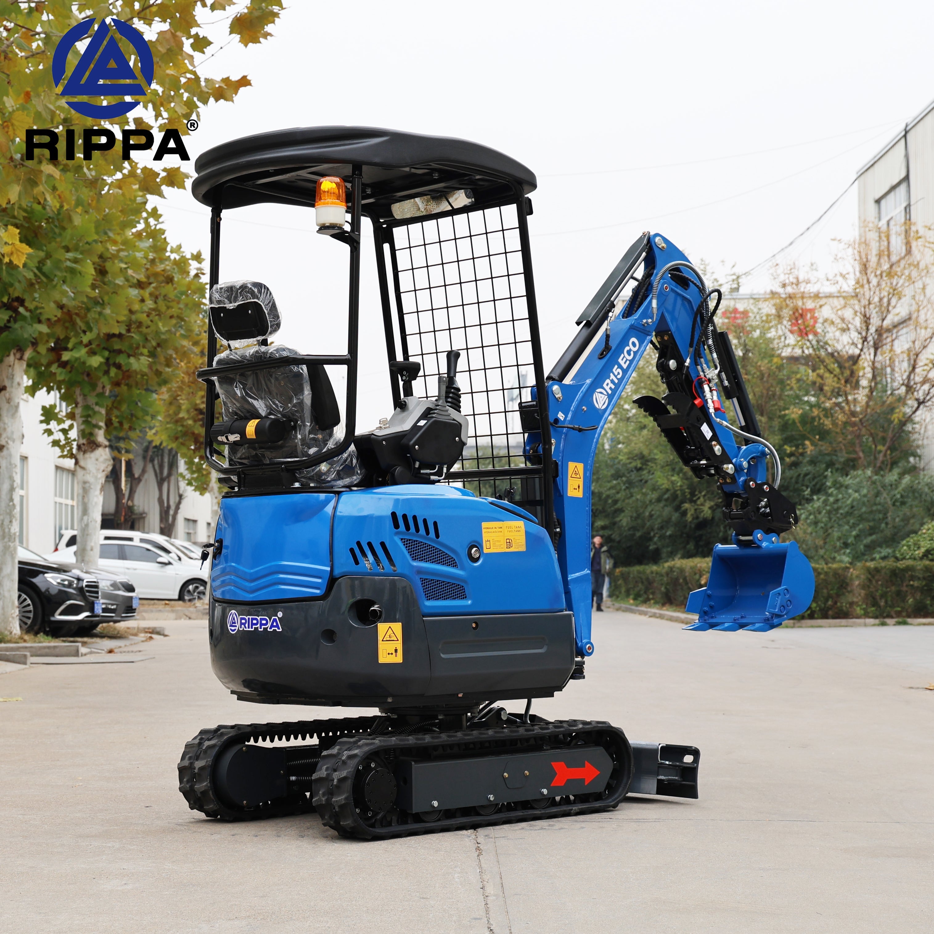 Compact Excavator with Ripping Bucket and Rubber Tracks for Excavator Attachments